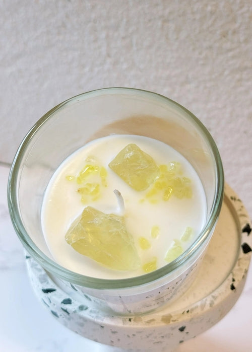 Energy Crystal Candle — Natural Soy Wax, Aromatherapy & Healing
