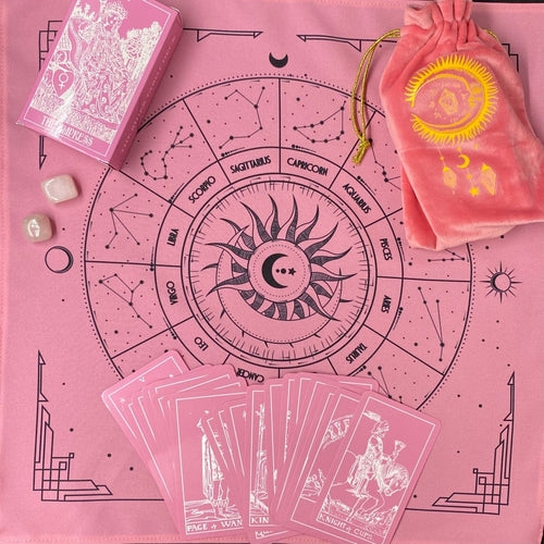 Pinkfarbenes Tarot-Tuch für Legungen